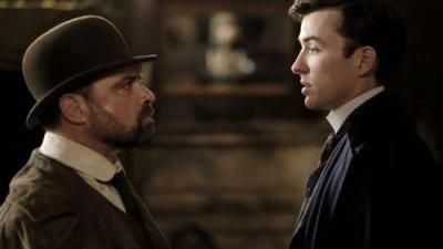 При первом расследовании эти двое изучают не только преступление и преступника, но и друг друга. Фото с сайта kinorium.ru.