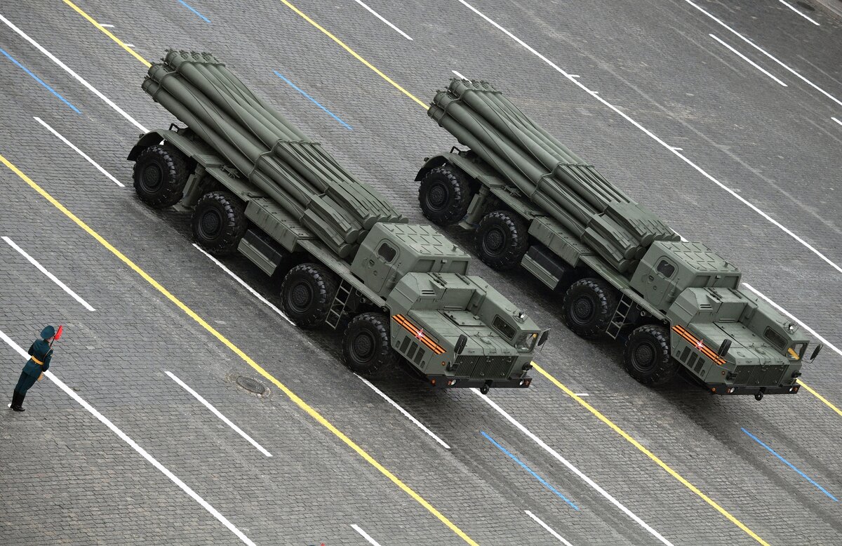     РСЗО «Торнадо-С» на военном параде / РИА Новости / Евгений Биятов