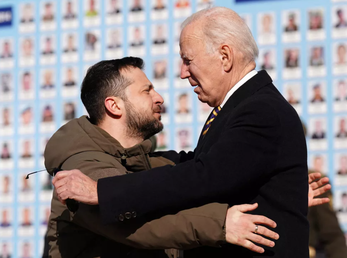    Байден объявит о поставках критического вооружения Киеву, сообщили в Белом доме Алексей А.