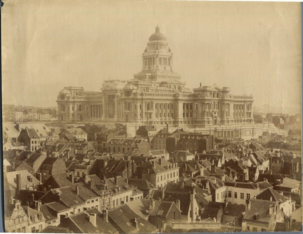 Брюссель в 19 веке. Фото из открытых источников интернет