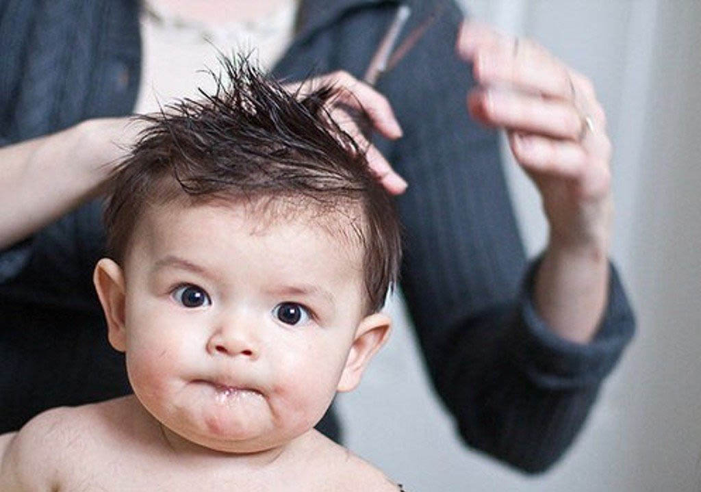О чем говорит плохой рост волос у ребенка