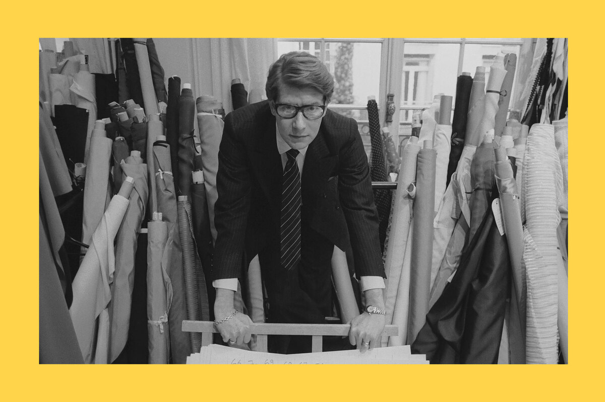     Чтобы быть красивой, женщине нужны эти 2 вещи: безошибочный список Сен-Лорана для всех возрастов