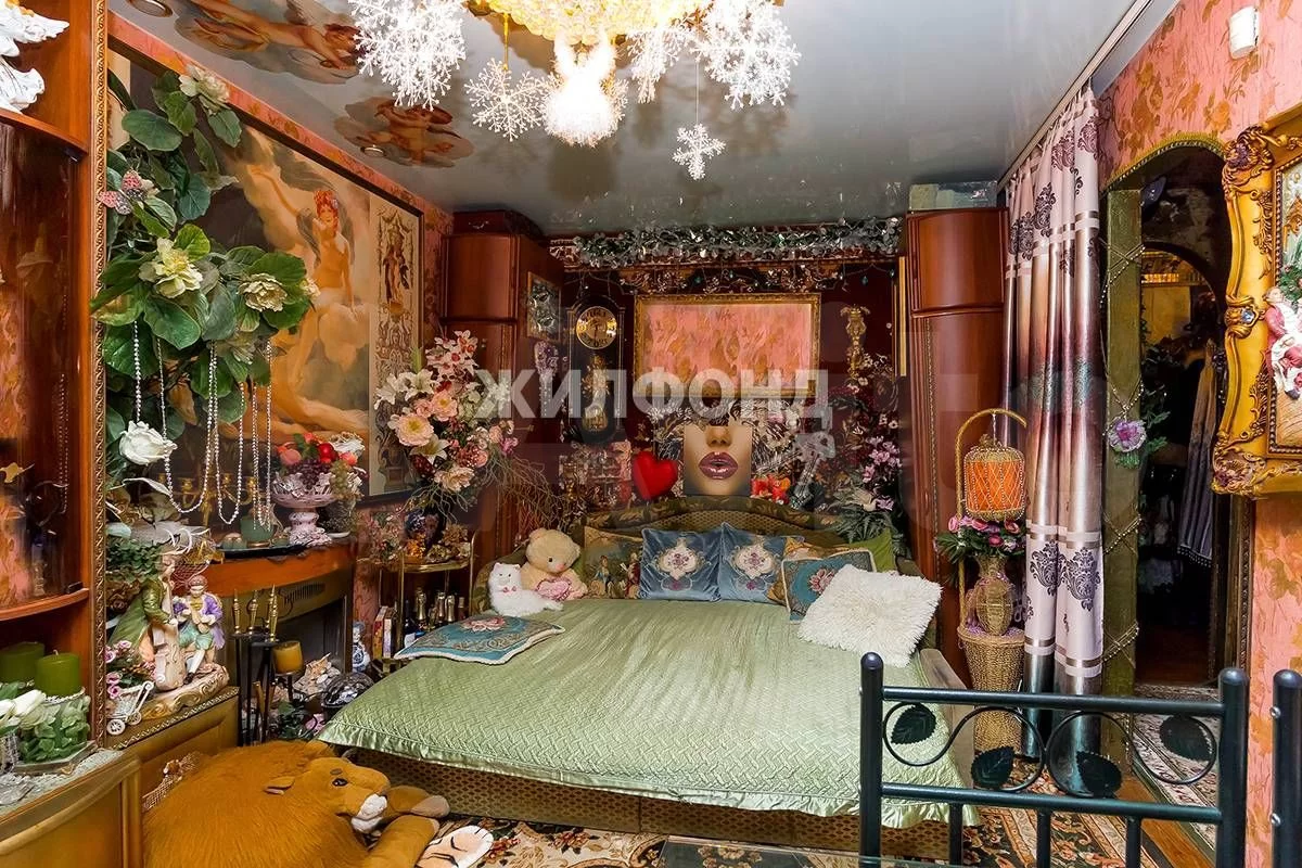 Объявление на Авито и Жилфонде