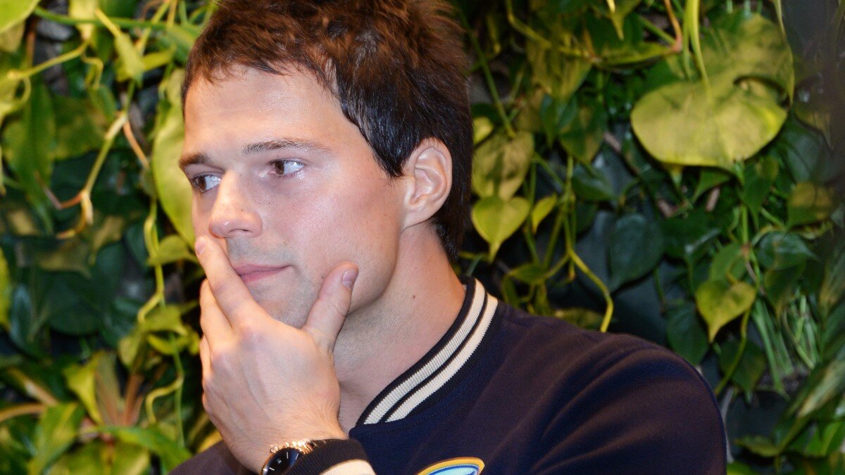    Данила Козловский