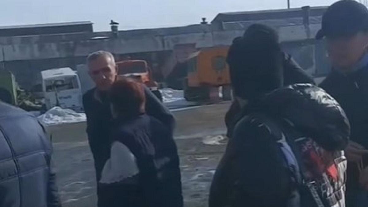    Пассажиры автобуса в Талдыкоргане:instagram.com/taldykorganec.insta_