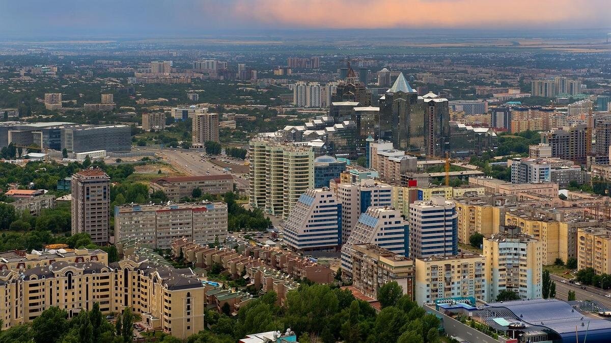    Алматы:Максим Золотухин