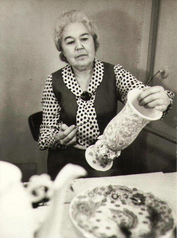 Тамара Александровна за работой, 1980е гг.