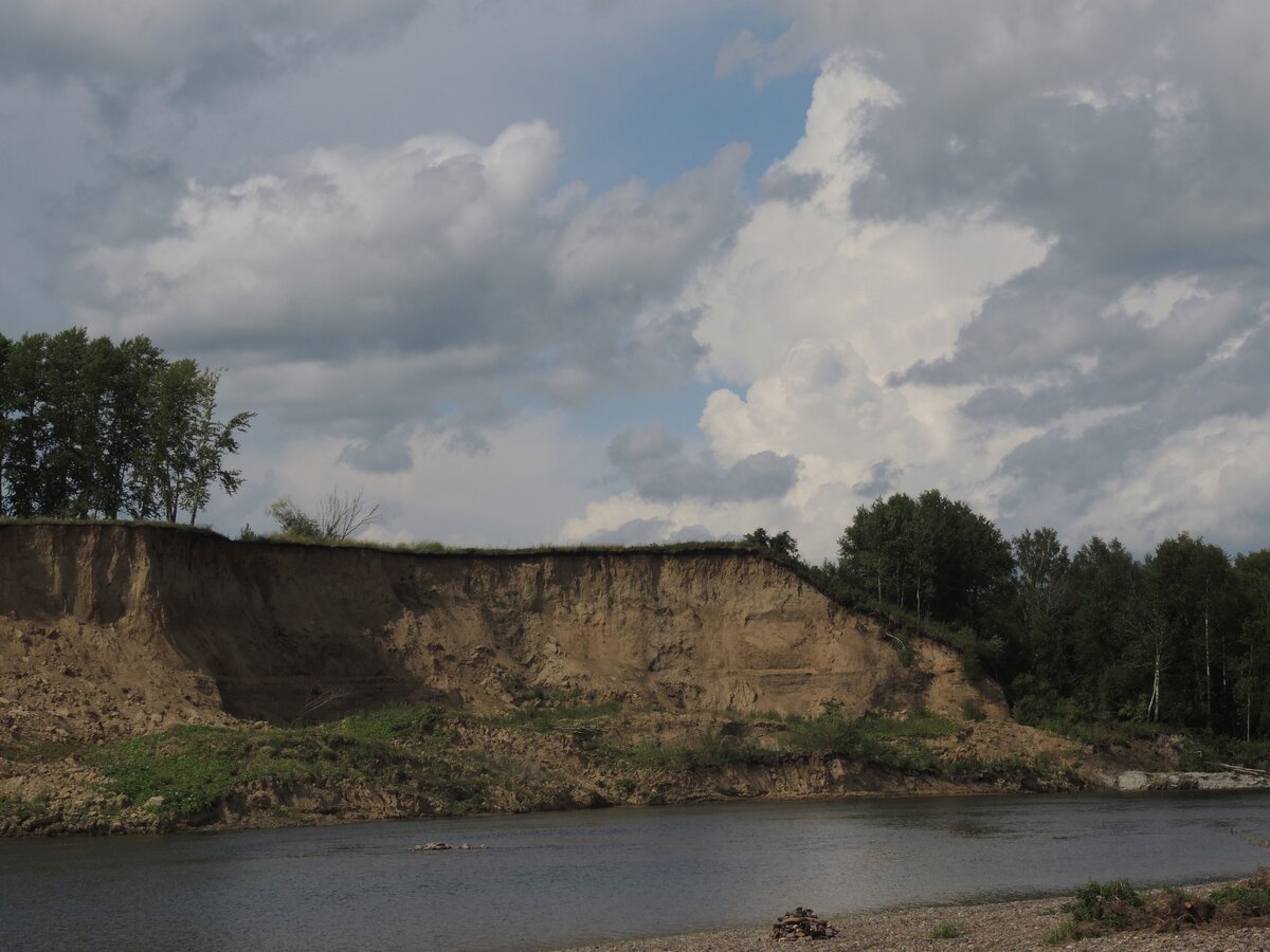 Обнажение на р. Кия, фотография Лины Головневой