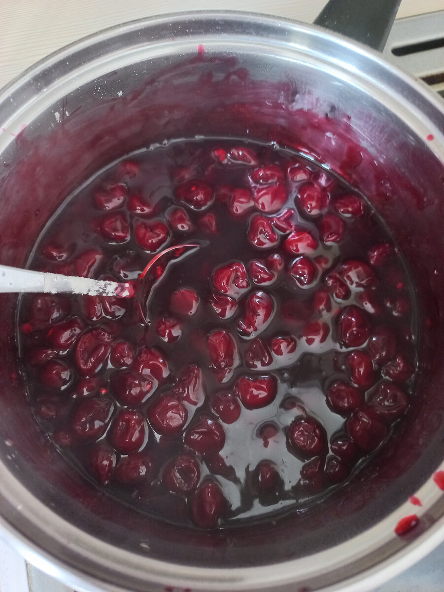 Начинка из вишни