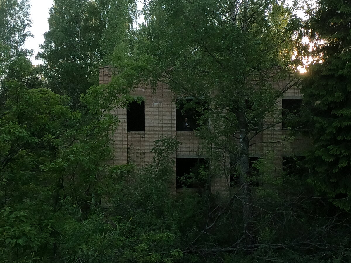 Воинские казармы.