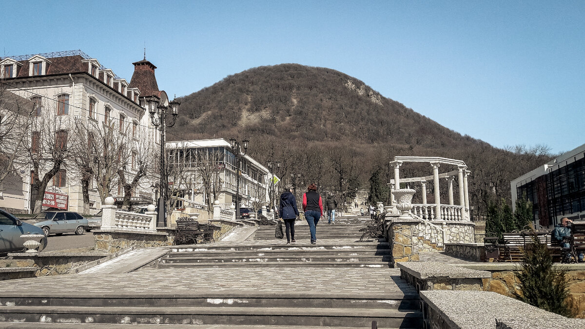 Вид на гору Железная (853 метра)