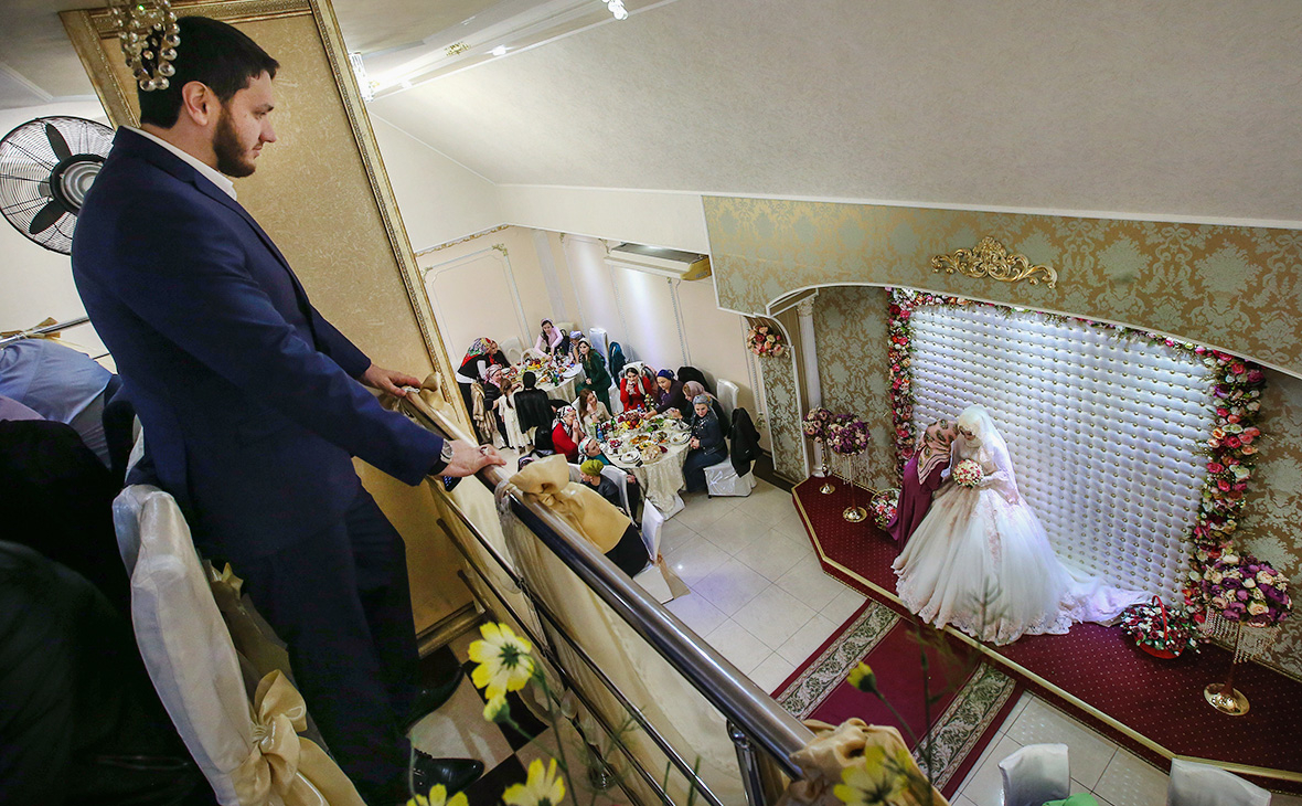 Чеченская свадьба. Свадьба в Чечне. Чеченские свадьбы в Грозном. Чеченская свадьба невеста.