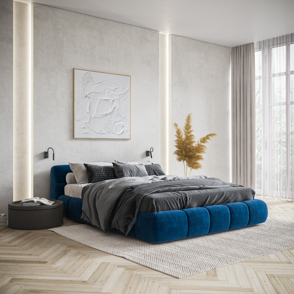 Пример оформления светлой комнаты с ярким акцентом в виде кровати.