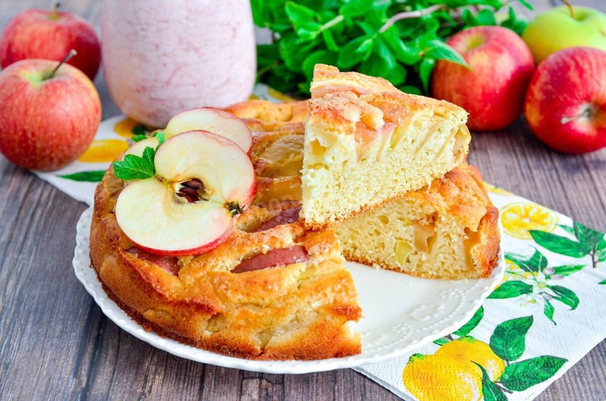 Пирог с яблоками в духовке