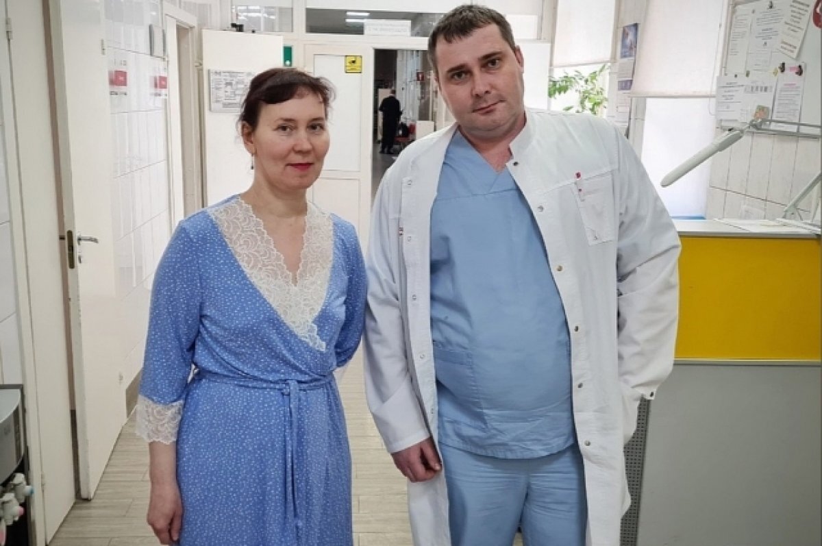    Новосибирские хирурги выпрямили позвоночник 49-летней пациентке