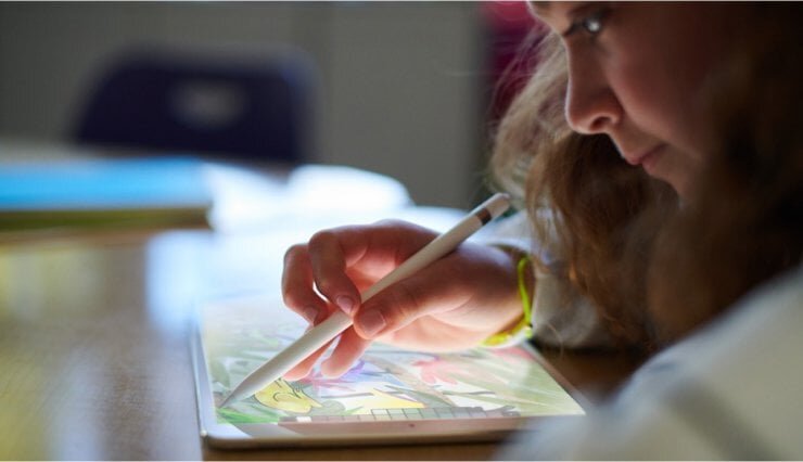    У Apple Pencil первого поколения есть только один минус — его очень легко потерять или забыть где-нибудь из-за отсутствия отдельного места для хранения.