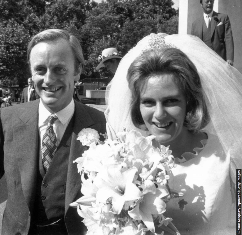 Камилла выходит замуж за Эндрю Паркера-Боулза