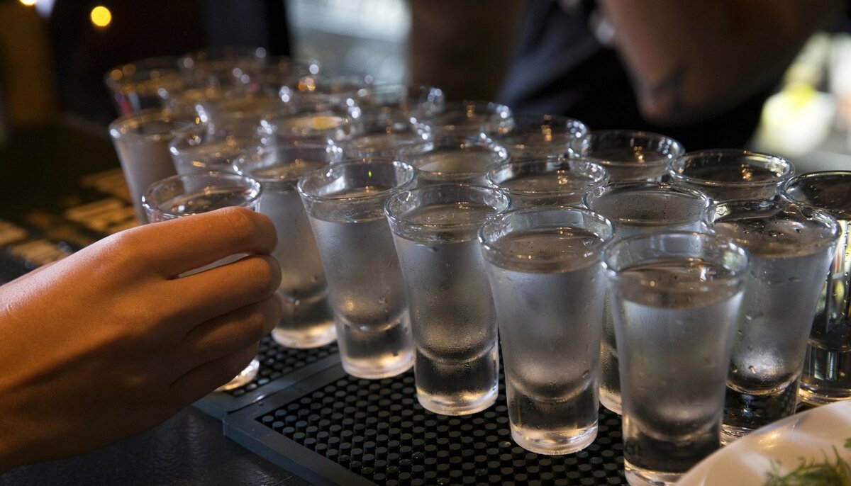 По маленькой?