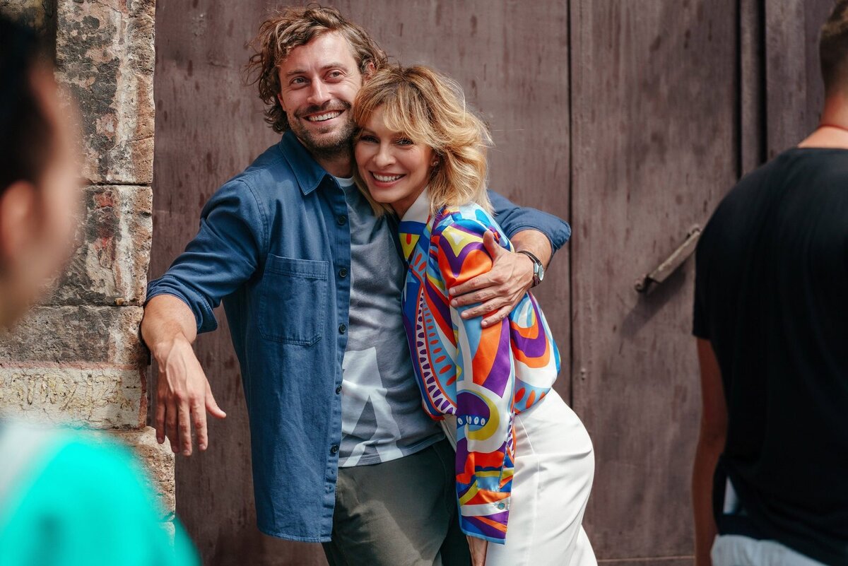 Антон Филипенко и Елена Подкаминская. Фото со съемок сериала "Жена олигарха 2".