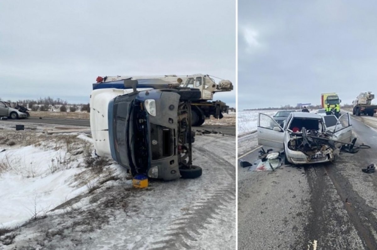    Под Самарой легковой «Лифан» опрокинул грузовую «ГАЗель»