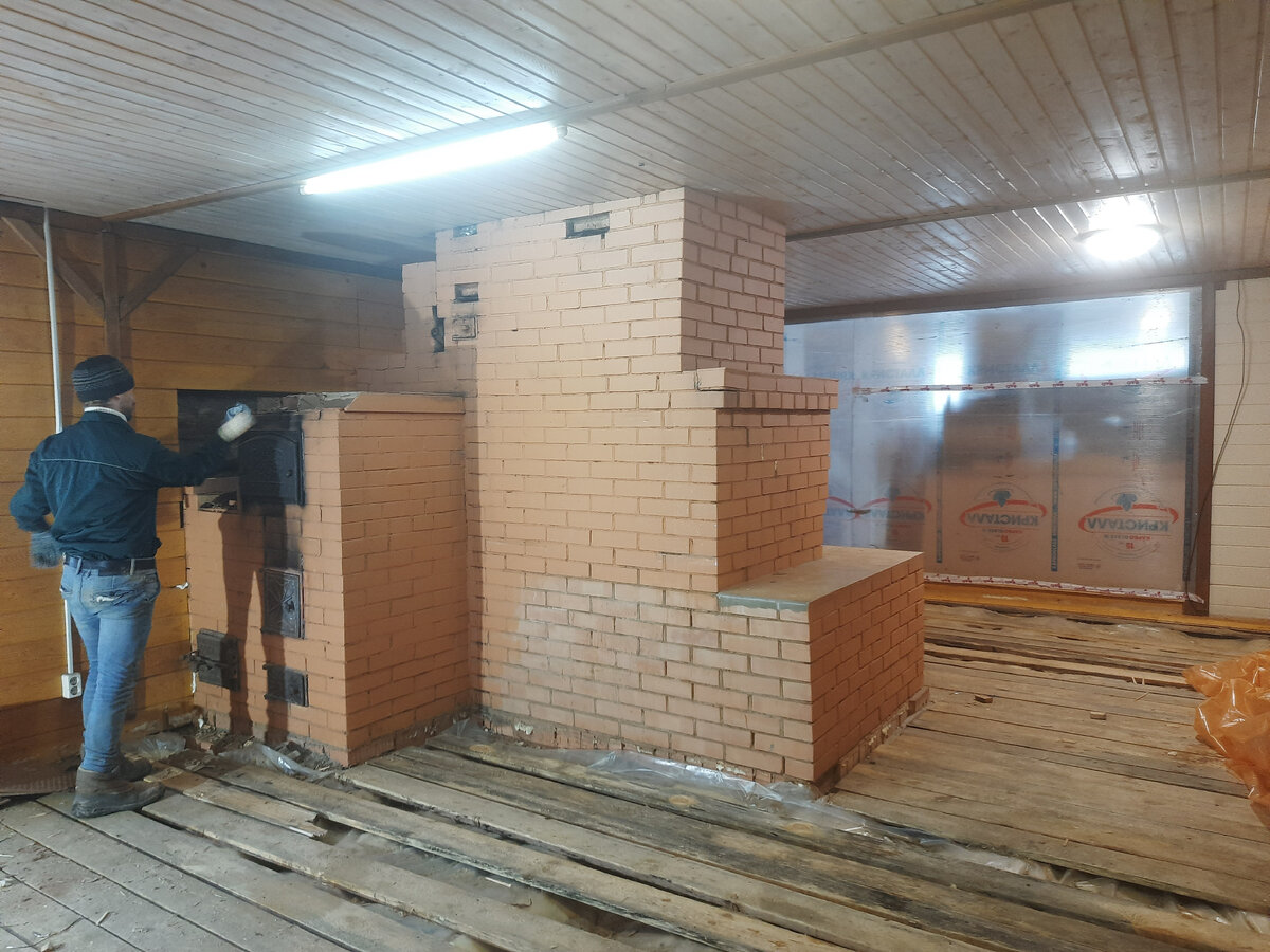 Мощно, но громоздко. Фото со стороны печи.