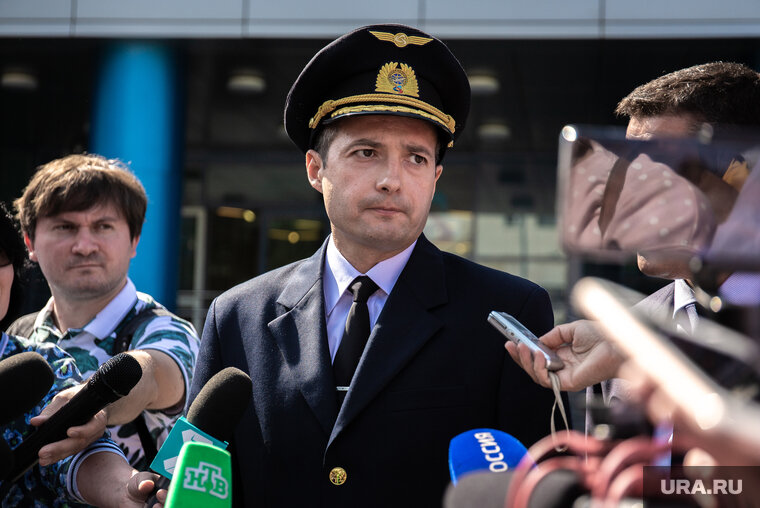    Юсупов стал известен после того, как в августе 2019 года совершил аварийную посадку в кукурузном поле