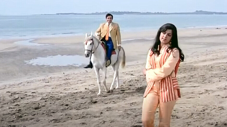 ФОТО : кадр из фильма «Зита и Гита», реж. Рамеш Сиппи, Sippy Films, 1972