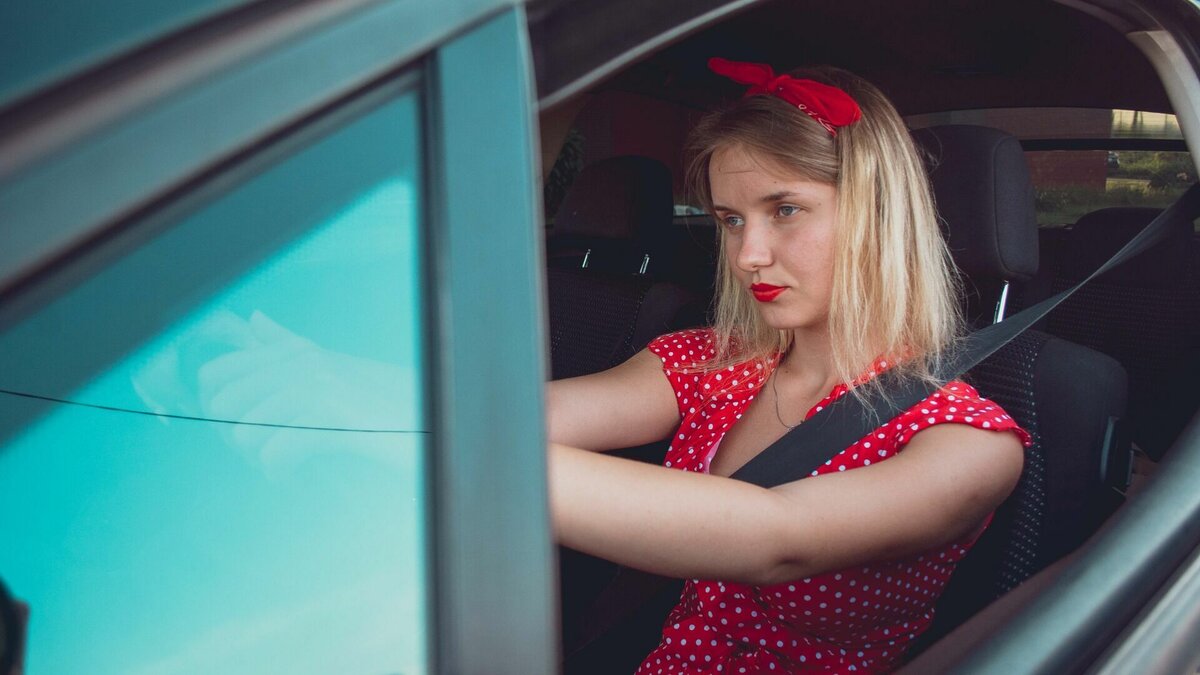     Почти месяц прошёл с момента начала работы камер, фиксирующих непристёгнутых ремнями безопасности водителей и пассажиров. Пока в Волгограде только две таких камеры, установленные в одном месте. Но вскоре обещают «пополнение». Что это изменит?