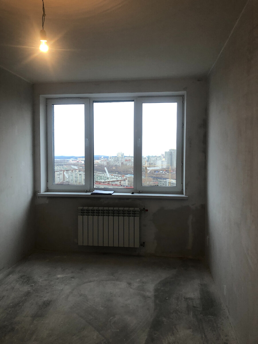 На последней фотографии видно, что наши стены хоть и были не пыльными, не радовали.