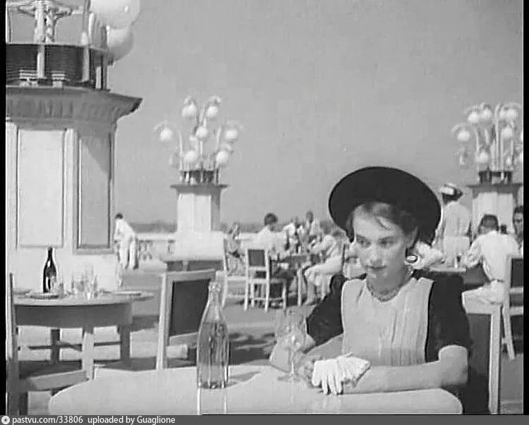 Кадр из ильма "Волга-Волга"