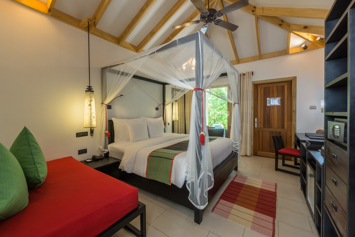 Vilamendhoo island resort