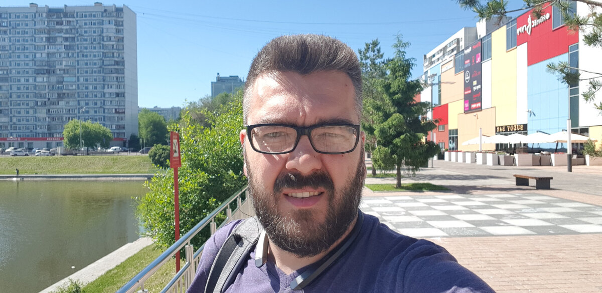 Когда носил очки 