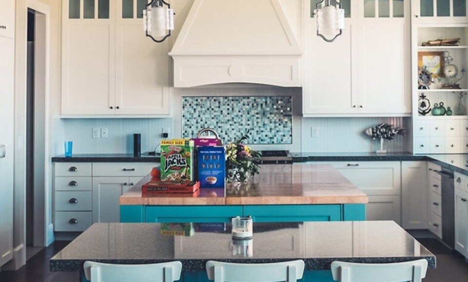     Дизайнер Гриневич назвал соковыжималку, термопот и винный шкаф самыми бесполезными устройствами на кухне  pixabay.com