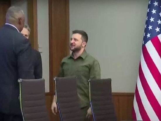   Кадр из видео