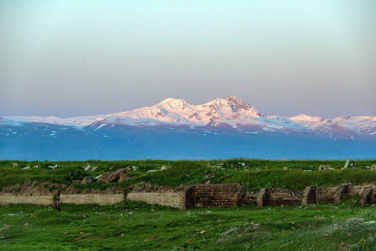 Гора Арагац в Армении