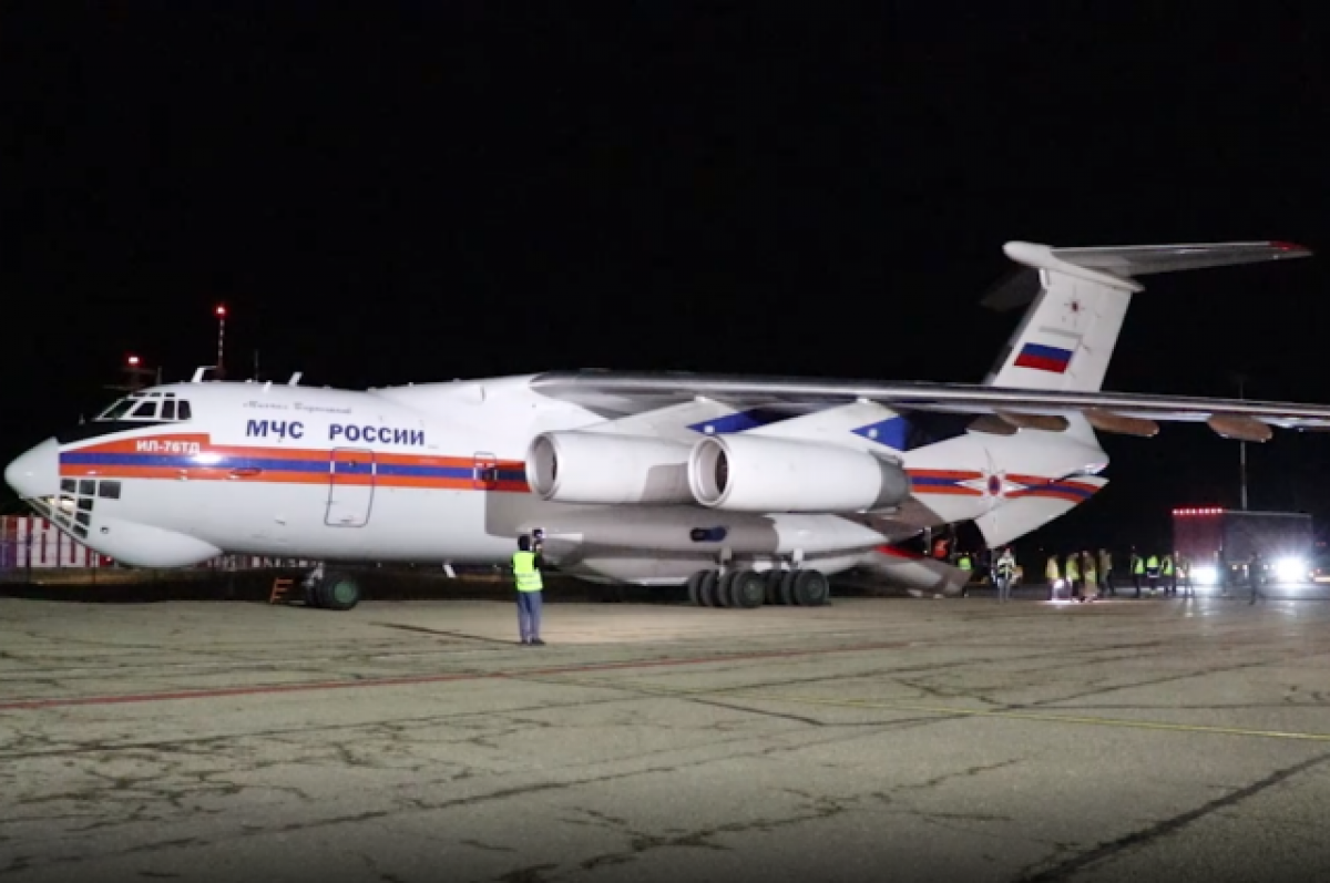    Очередной гуманитарный груз из Грозного доставили спецбортом МЧС в Сирию
