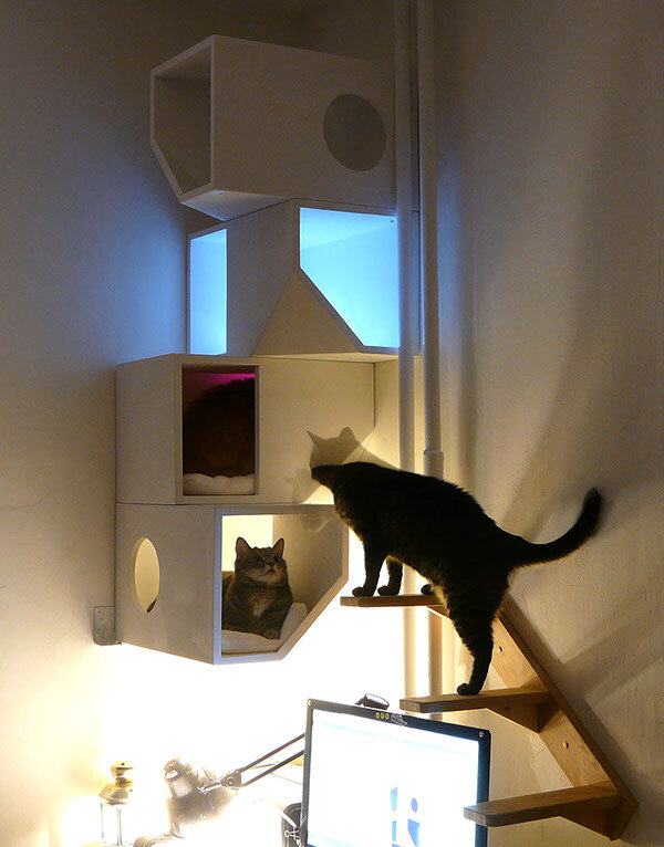 Игровой напольный комплекс с лежанками для кота и домиком 179 см (арт. good-3)