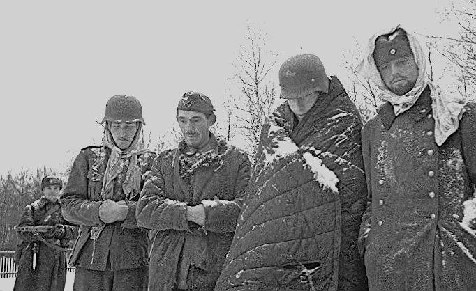 Сдались и все же поели русской еды