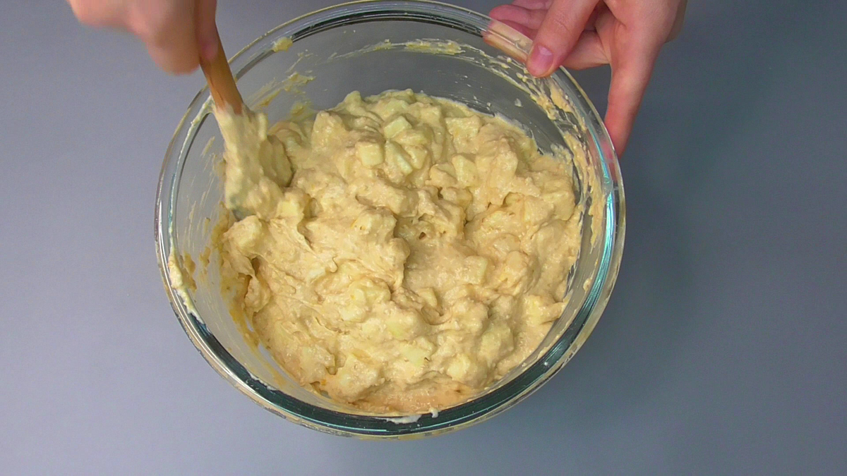 Овсянка, яблоки, кефир — Шикарный мягкий яблочный пирог, очень простой в приготовлении