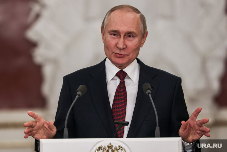    Эдди Скарри считает, что Запад не может опровергнуть слова Путина