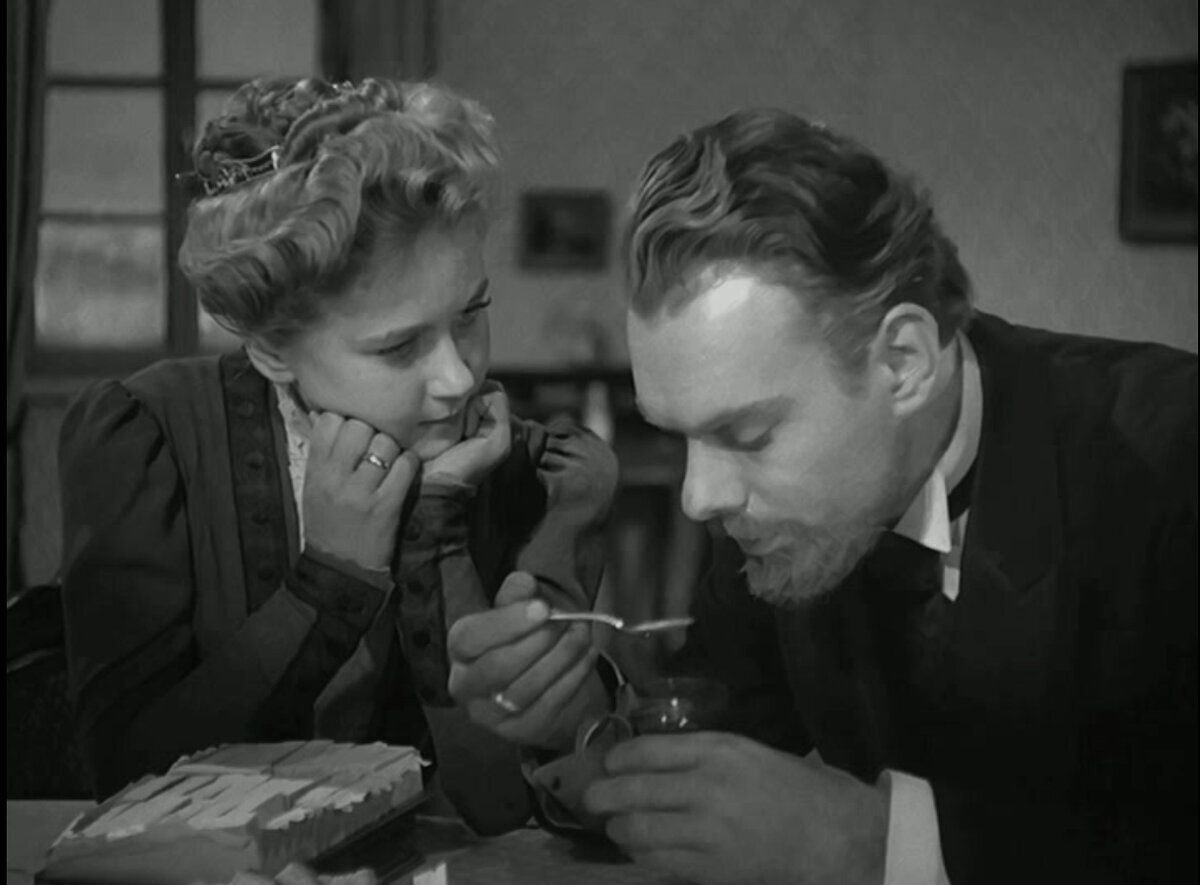 Кадр из фильма «Дама с собачкой» (1960). Скриншот.