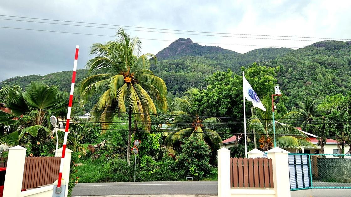    Остров Маэ:NUR.KZ/Юлия Абрамова