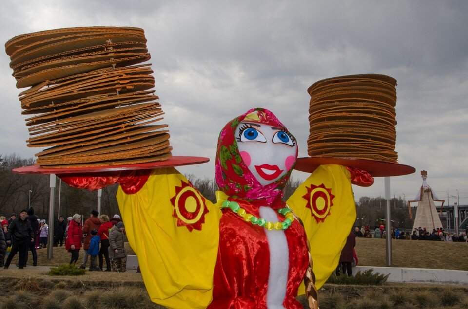     Главные гулянья на Масленицу 2023 в Волгограде устроят в ЦПКиО. Геннадий БИСЕНОВ