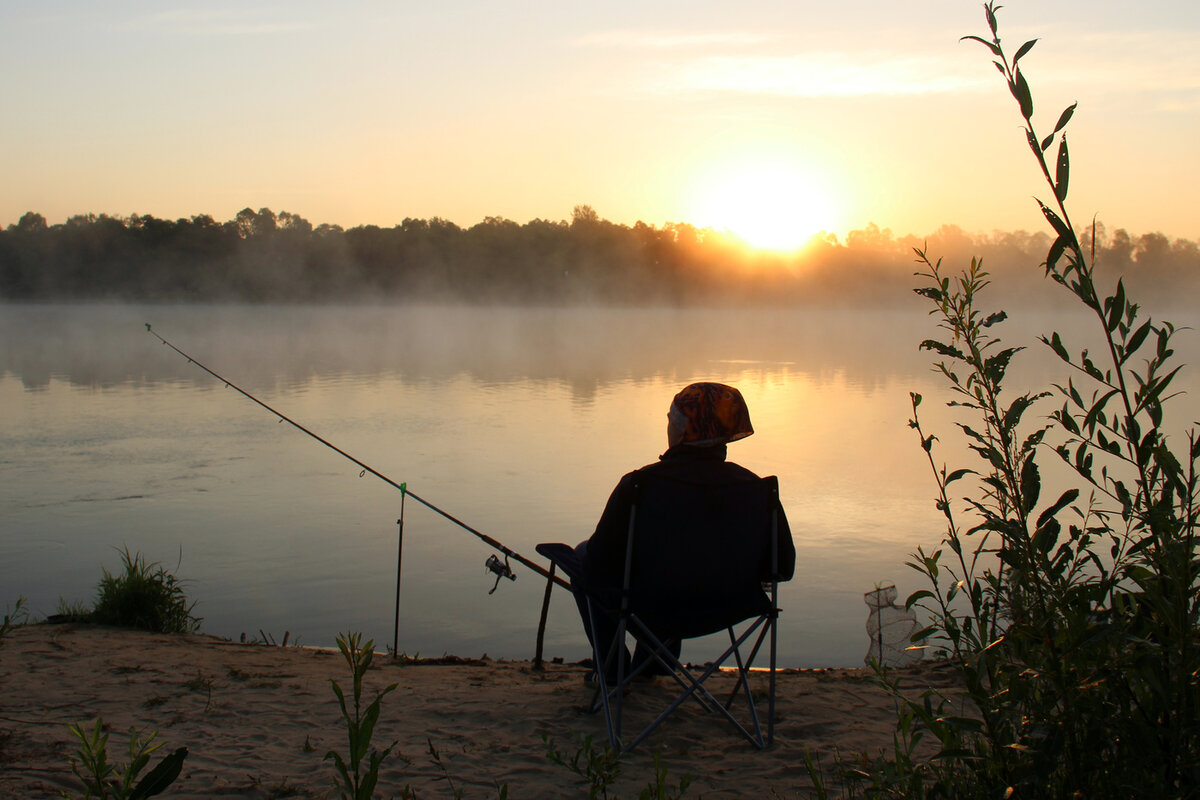 Зачем вставать так рано на рыбалку