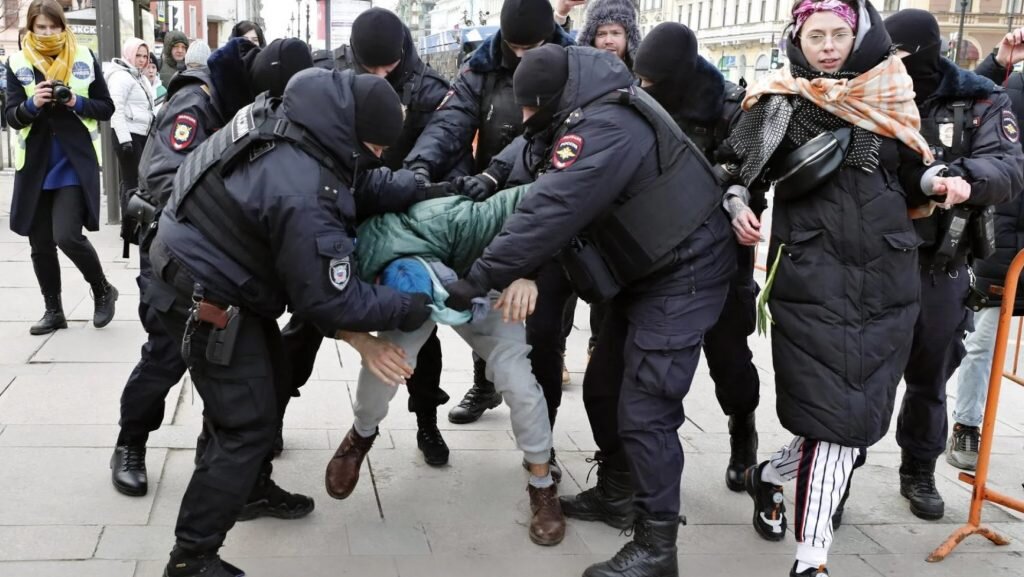 россияне бегут. жизнь эмигранта. австрия политика. огромная власть. антисемитизм в австрии.