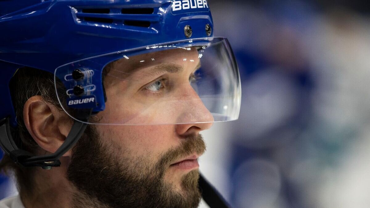    Хоккеист "Тампа-Бэй Лайтнинг" Никита Кучеров© Фото : nhl.com/lightning