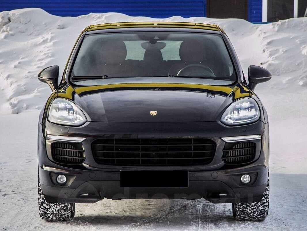 Porsche Cayenne.