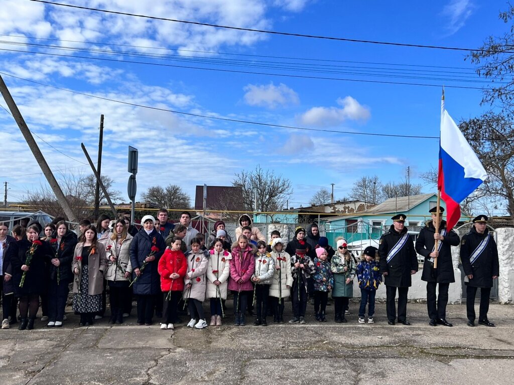 Ты всё равно жив, и ангелы с тобою легко летят высоко...» | Крымские  иZвестия | Дзен