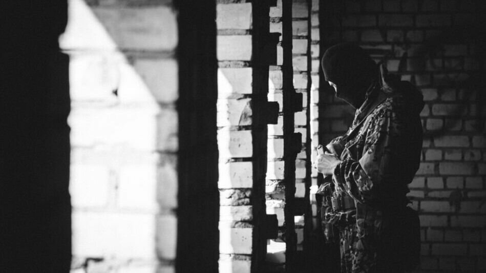     Власти Афганистана, представленные участниками движения «Талибан»*, заявили о ликвидации командира филиала «Исламского государства»** (ДАИШ**) — «Велаят Хорасан»**, который руководил нападениями на мечети и иностранные представительства в стране.