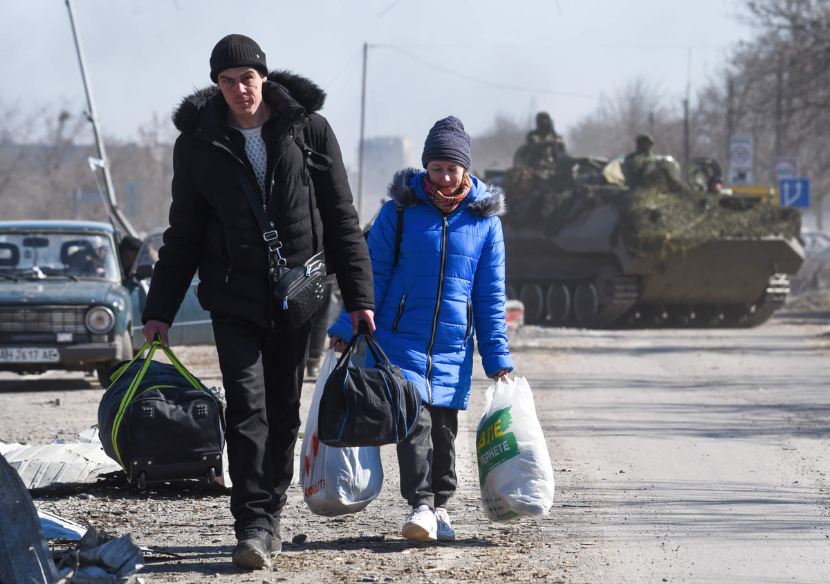 Беженцы из Мариуполя Фото: Эдуард Корниенко / Ura.ru / Тасс